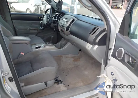 2010 Toyota Tacoma Prerunner V6 из США, поврежденный, VIN 3TMJU4GN3AM098070